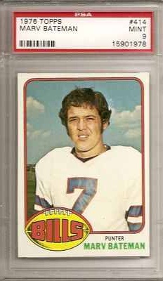 1976 Topps #414 Marv Bateman, Buffalo Bills PSA 9